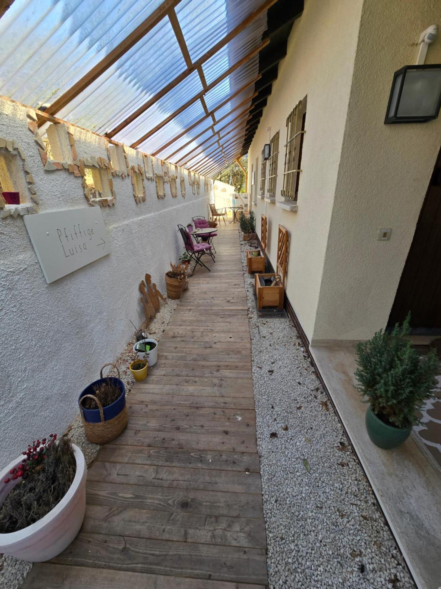 Marburg Apartment Pfiffige Luisa In Ruhiger Waldrandlage Mit Balkon Und Wintergarten Exterior photo
